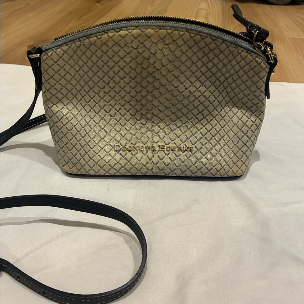 Dooney & Bourke Crossbody Bag